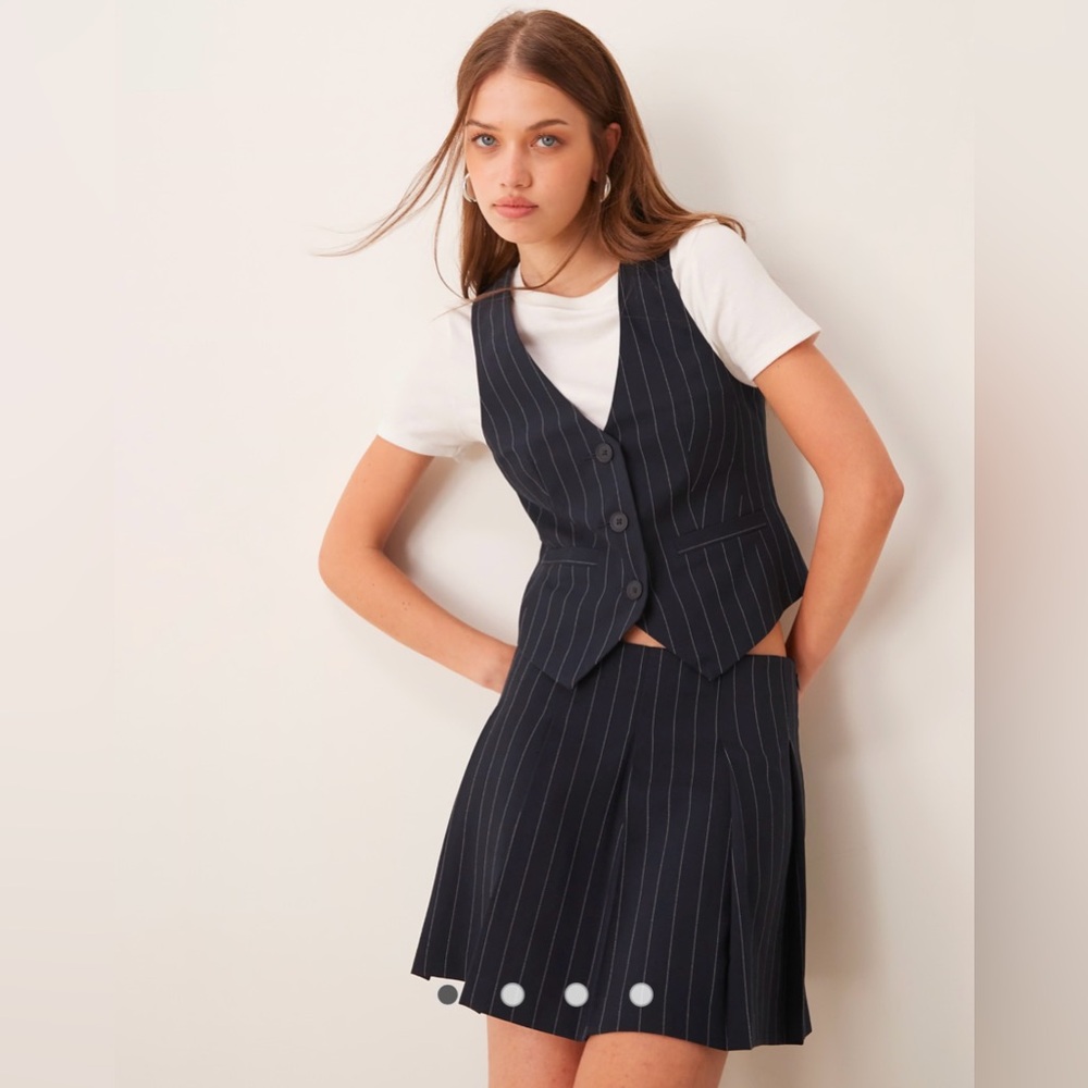 Asos Design Waistcoat in Navy Pinstripe